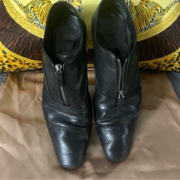 Louis Vuitton Loafers - Picture 2 of 13